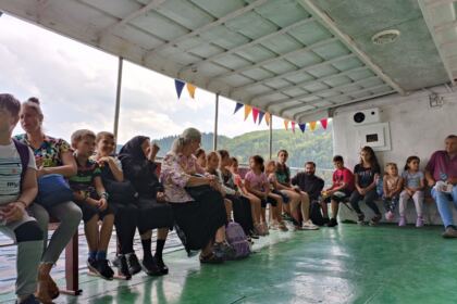 Excursie pe plaiuri nemțene pentru copiii din Parohia Smulți II – fotografia 9