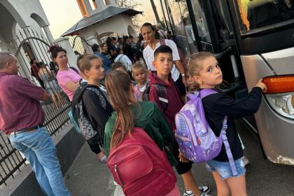 Excursie pe plaiuri nemțene pentru copiii din Parohia Smulți II – fotografia 15