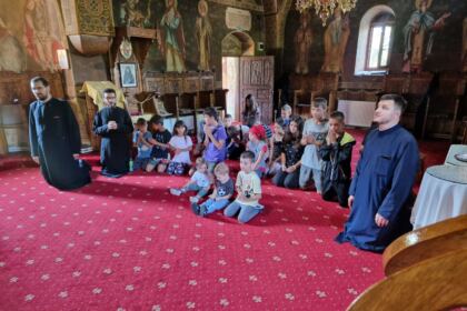 Excursie pentru 20 de copii la Mănăstirea Buciumeni – fotografia 4