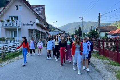 Tabăra de vară „Credință, Sport și Comuniune“ în localitatea Vameş – fotografia 5