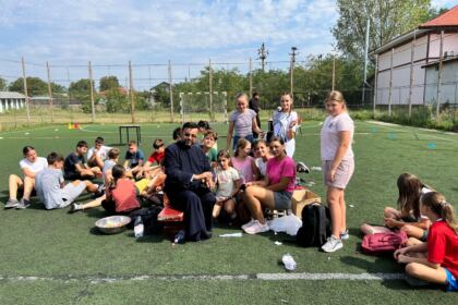 Tabăra de vară „Credință, Sport și Comuniune“ în localitatea Vameş – fotografia 35