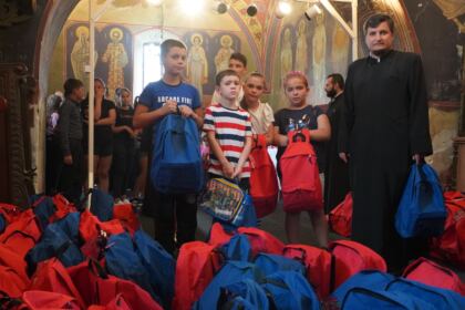 3.500 de copii din judeţele Galaţi şi Brăila primesc sprijin din partea Bisericii la început de an şcolar – fotografia 12