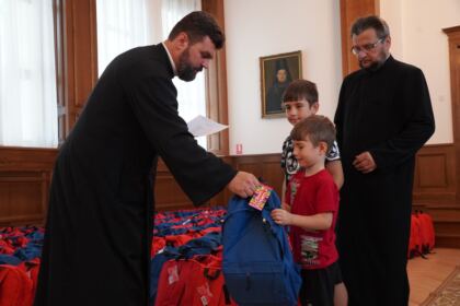3.500 de copii din judeţele Galaţi şi Brăila primesc sprijin din partea Bisericii la început de an şcolar – fotografia 23