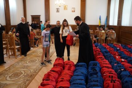 3.500 de copii din judeţele Galaţi şi Brăila primesc sprijin din partea Bisericii la început de an şcolar – fotografia 26