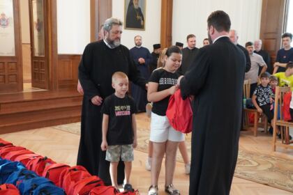 3.500 de copii din judeţele Galaţi şi Brăila primesc sprijin din partea Bisericii la început de an şcolar – fotografia 33