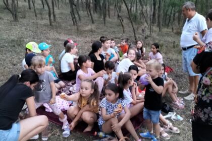 Activităţi de vară pentru copii în Parohia Măcişeni – fotografia 11