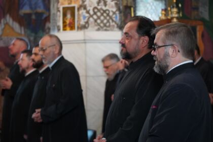 Ghiozdane pentru copiii din protopopiatele Galaţi şi Însurăţei – fotografia 14