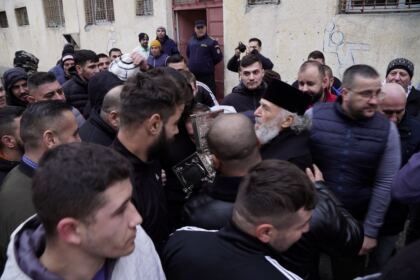 Procesiune cu sfintele moaşte în municipiul Brăila – fotografia 22