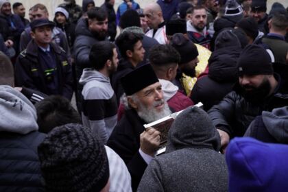 Procesiune cu sfintele moaşte în municipiul Brăila – fotografia 24