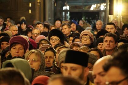 Procesiune cu sfintele moaşte în municipiul Brăila – fotografia 39