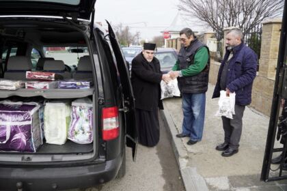 Daruri pentru persoanele vârstnice şi familiile nevoiaşe cu copii din Brăila – fotografia 11
