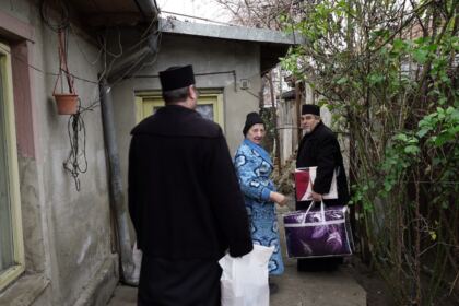 Daruri pentru persoanele vârstnice şi familiile nevoiaşe cu copii din Brăila – fotografia 14