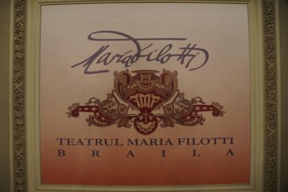 Concert de colinde la Teatrul „Maria Filotti“ din Brăila – fotografia 2
