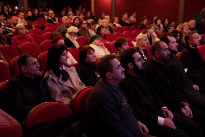 Concert de colinde la Teatrul „Maria Filotti“ din Brăila – fotografia 6