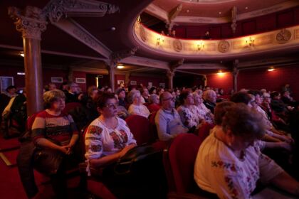 Concert de colinde la Teatrul „Maria Filotti“ din Brăila – fotografia 12