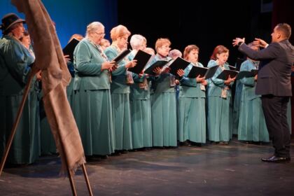 Concert de colinde la Teatrul „Maria Filotti“ din Brăila – fotografia 31
