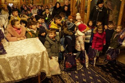 Daruri pentru copii oferite de Parohia „Sf. Parascheva“ din Brăila – fotografia 15