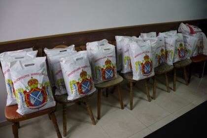 Ajutoare oferite persoanelor vârstnice din cadrul unui azil din Brăila – fotografia 4