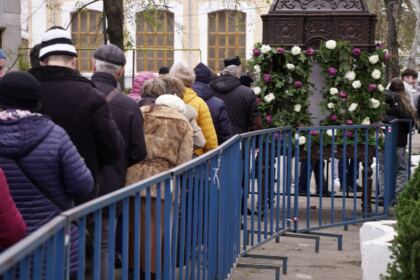 Ajutoare oferite persoanelor vârstnice din cadrul unui azil din Brăila – fotografia 15