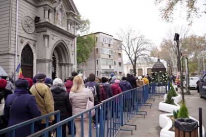 Ajutoare oferite persoanelor vârstnice din cadrul unui azil din Brăila – fotografia 17