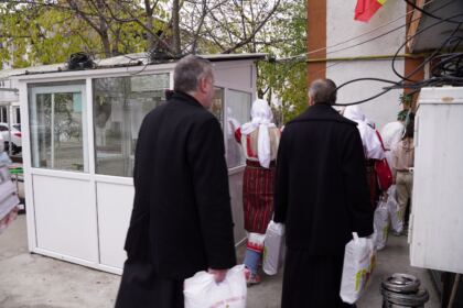 Ajutoare oferite persoanelor vârstnice din cadrul unui azil din Brăila – fotografia 20