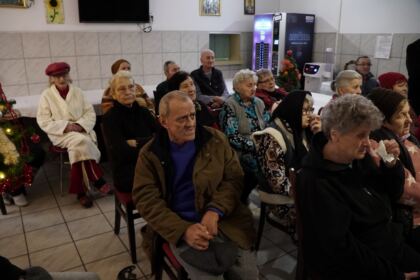 Ajutoare oferite persoanelor vârstnice din cadrul unui azil din Brăila – fotografia 28