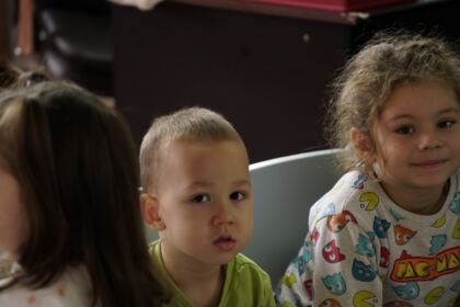 Daruri pentru copiii de la Grădiniţa parohială „Familia“ din Brăila – fotografia 8