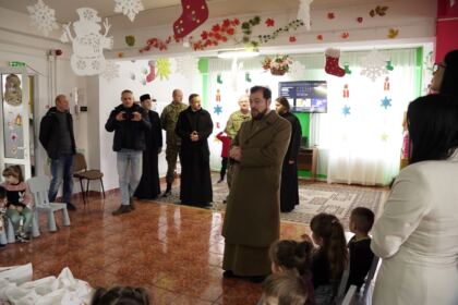 Daruri pentru copiii de la Grădiniţa parohială „Familia“ din Brăila – fotografia 15