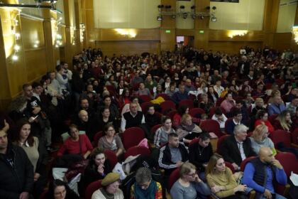 Serbarea de colinde a Seminarului Teologic „Sfântul Andrei“ din Galaţi – fotografia 10