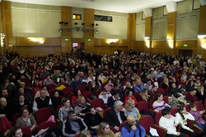Serbarea de colinde a Seminarului Teologic „Sfântul Andrei“ din Galaţi – fotografia 14