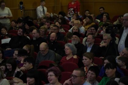 Serbarea de colinde a Seminarului Teologic „Sfântul Andrei“ din Galaţi – fotografia 42