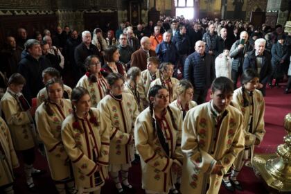 Concert de colinde la Catedrala Arhiepiscopală din Galaţi – fotografia 9