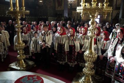 Concert de colinde la Catedrala Arhiepiscopală din Galaţi – fotografia 12