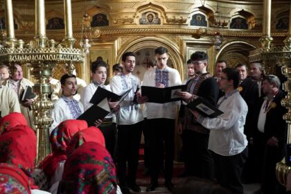 Concert de colinde la Catedrala Arhiepiscopală din Galaţi – fotografia 23