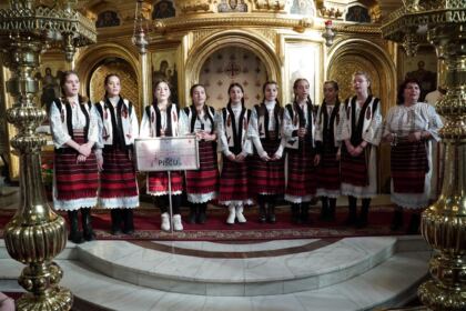 Concert de colinde la Catedrala Arhiepiscopală din Galaţi – fotografia 34
