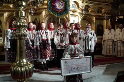 Concert de colinde la Catedrala Arhiepiscopală din Galaţi – fotografia 35