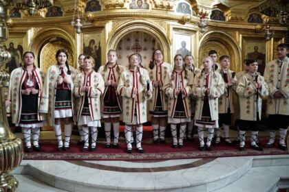 Concert de colinde la Catedrala Arhiepiscopală din Galaţi – fotografia 46