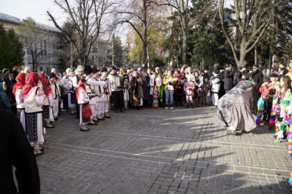 Concert de colinde la Catedrala Arhiepiscopală din Galaţi – fotografia 61