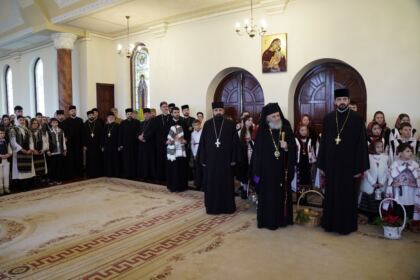 Colindători la Centrul Eparhial al Arhiepiscopiei Dunării de Jos – fotografia 19