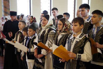 Colindători la Centrul Eparhial al Arhiepiscopiei Dunării de Jos – fotografia 45