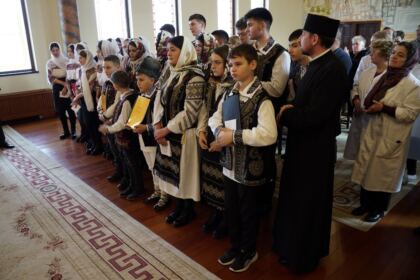 Colindători la Centrul Eparhial al Arhiepiscopiei Dunării de Jos – fotografia 49