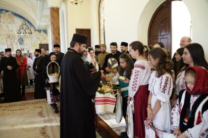 Colindători la Centrul Eparhial al Arhiepiscopiei Dunării de Jos – fotografia 67