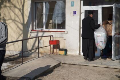 Activităţi de ajutorare a persoanelor vârstnice la Brăila – fotografia 30