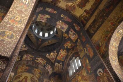 Liturghie şi filantropie în prima zi a noului an la Galaţi – fotografia 2