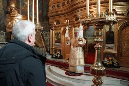 Liturghie şi filantropie în prima zi a noului an la Galaţi – fotografia 19