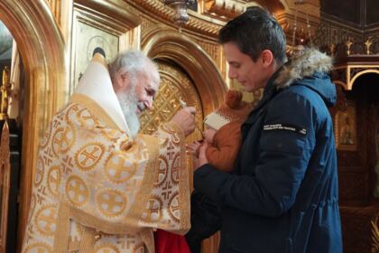 Liturghie şi filantropie în prima zi a noului an la Galaţi – fotografia 25
