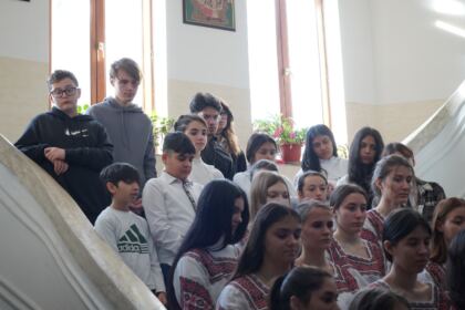 Liturghie şi filantropie în prima zi a noului an la Galaţi – fotografia 25