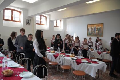Liturghie şi filantropie în prima zi a noului an la Galaţi – fotografia 31