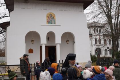 Poetul naţional Mihai Eminescu, omagiat de elevii seminarişti gălăţeni – fotografia 3