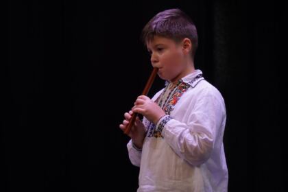Poetul naţional Mihai Eminescu, omagiat de elevii seminarişti gălăţeni – fotografia 20